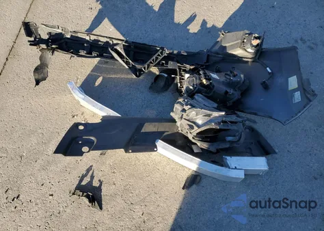 2016 Jeep Cherokee Latitude z USA, uszkodzony, nr VIN 1C4PJMCS6GW140321